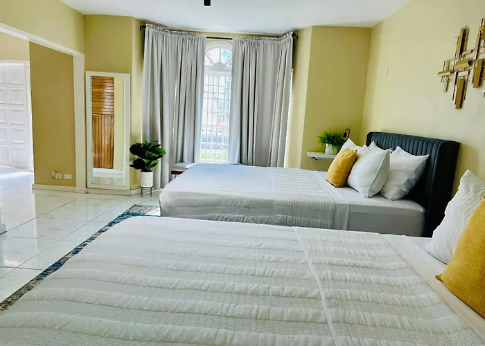 Falcon Shoreline-gated-security-airport Pickup Available Apartment *